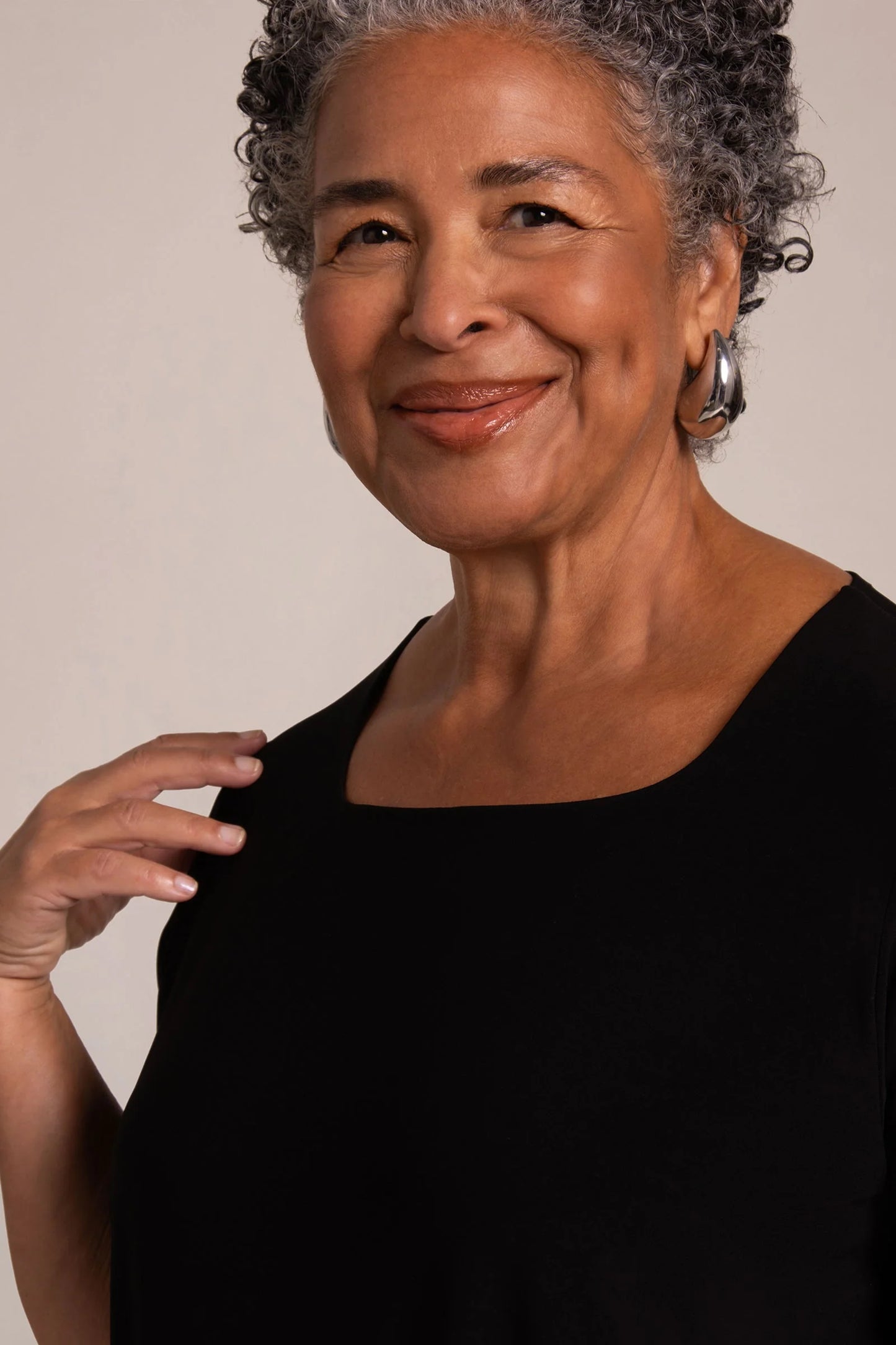 SYMPLI - SOFT SQUARE NECK  SHORT SLEEVE TOP