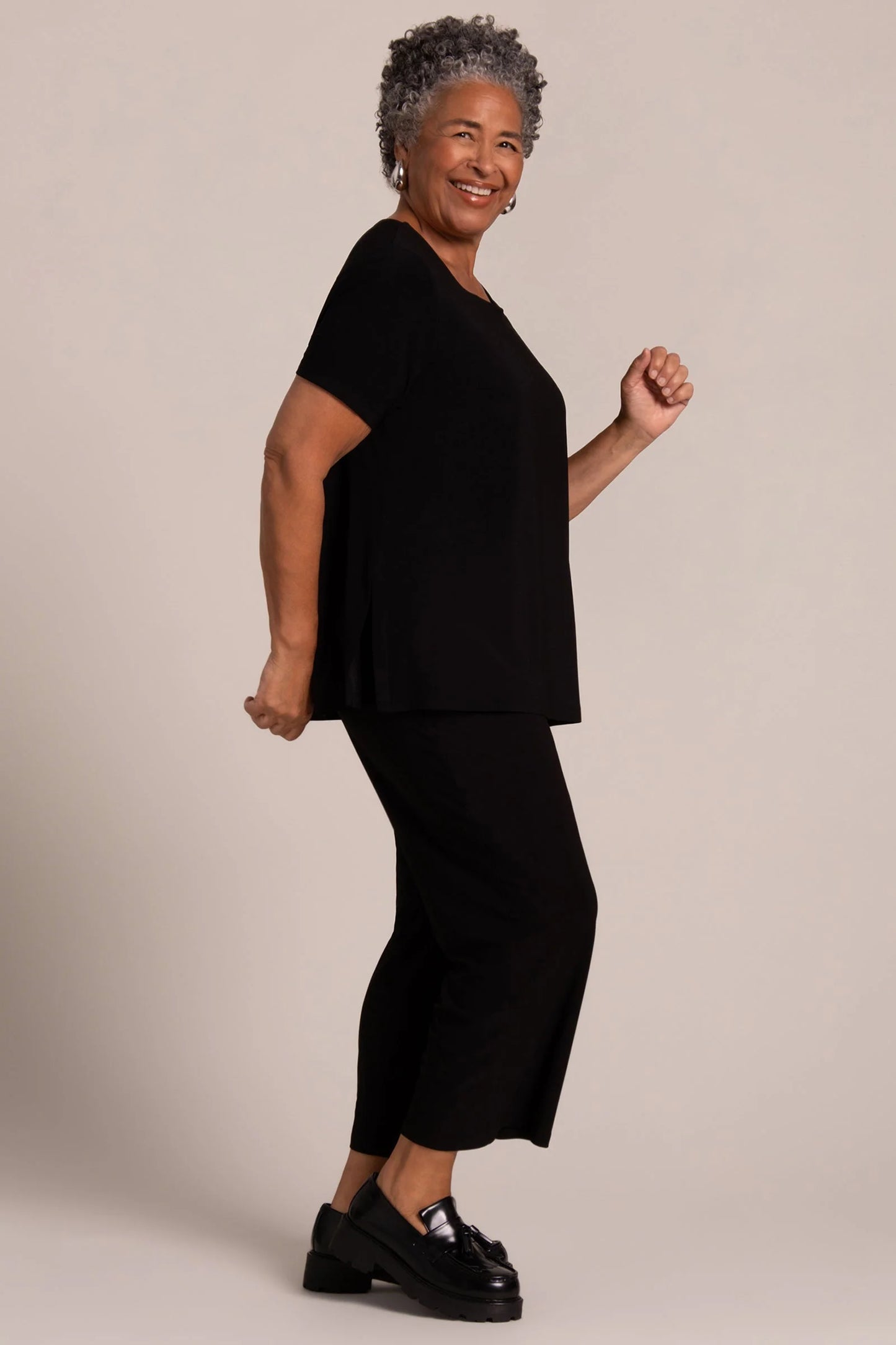 SYMPLI - SOFT SQUARE NECK  SHORT SLEEVE TOP