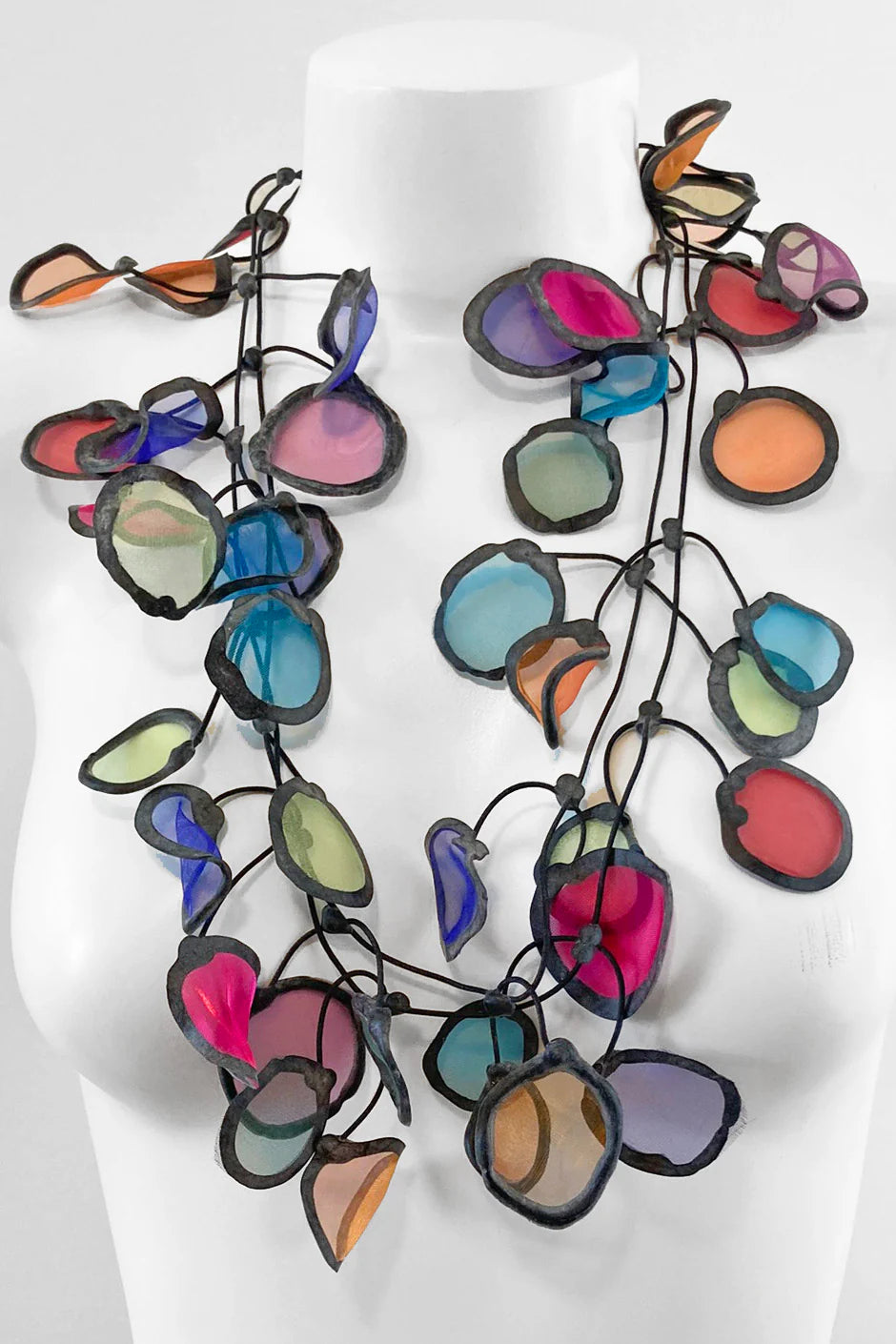 TRANSPARENT RUBBER NECKLACE