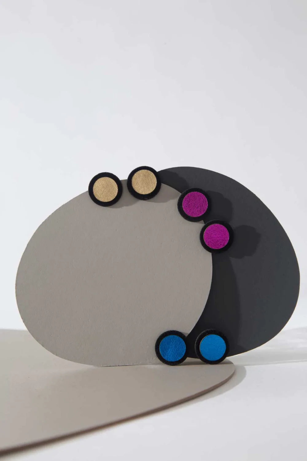 ISKINSISTERS - RAINBOW EARRINGS SMALL